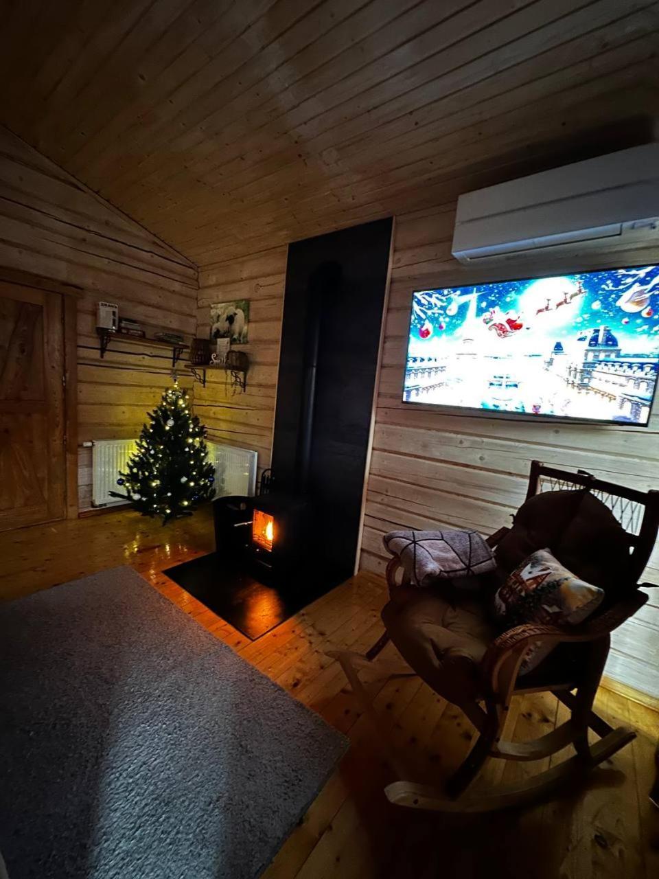 Villa Над Фермою Nizhniy Studenyy Exterior foto