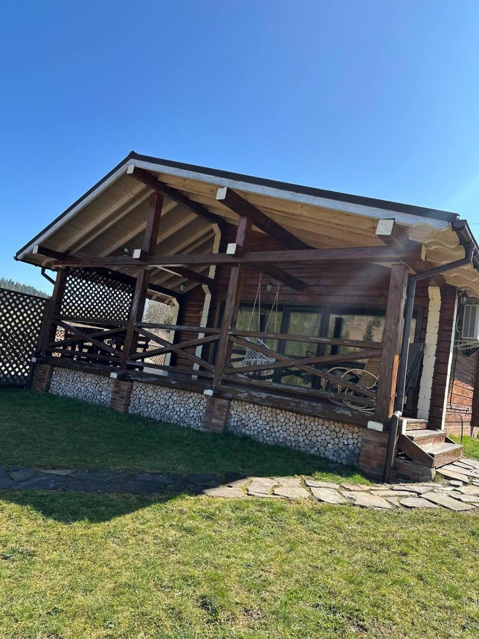 Villa Над Фермою Nizhniy Studenyy Exterior foto